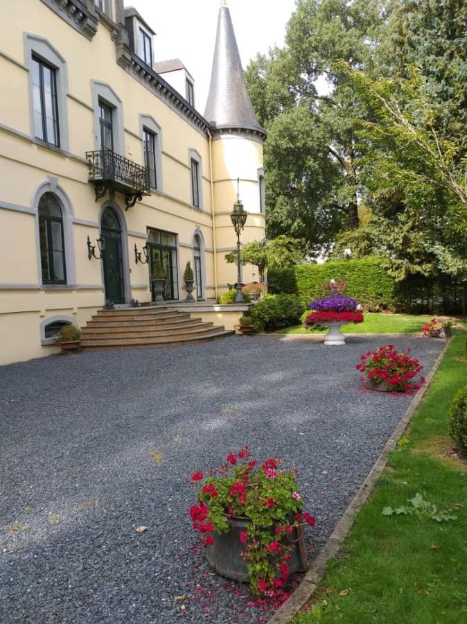 Chateau Les Tourelles Bertrix Exterior foto